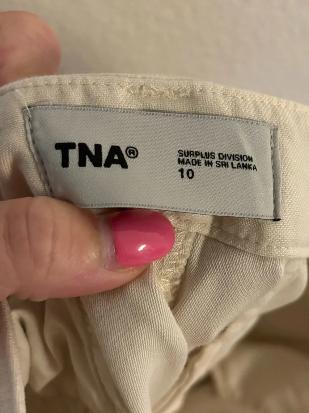 Aritzia hand pockets